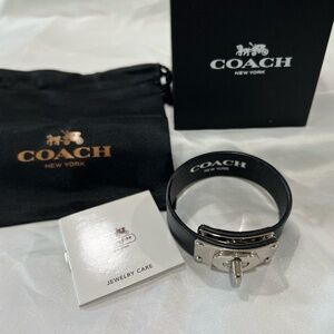 Coach Women's Turnlock Bracelet